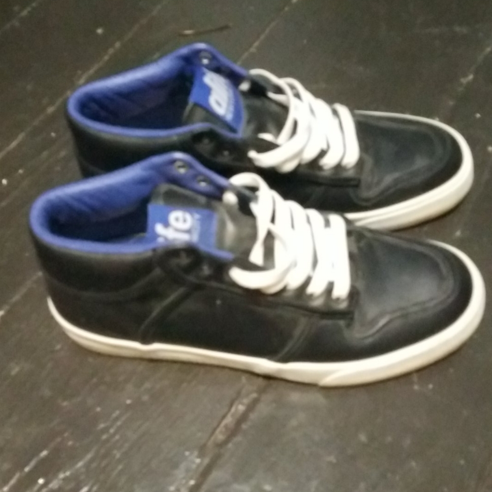 Alife black leather sneakers in perfect condition